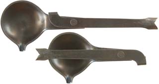 Folding Lead Ladle, 
hand forged, blued steel,
folds to 5-1/4" length